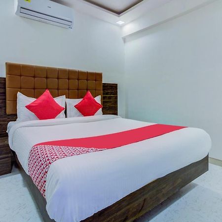 Hotel Golden Palace Lodging And Boarding Thane Ngoại thất bức ảnh